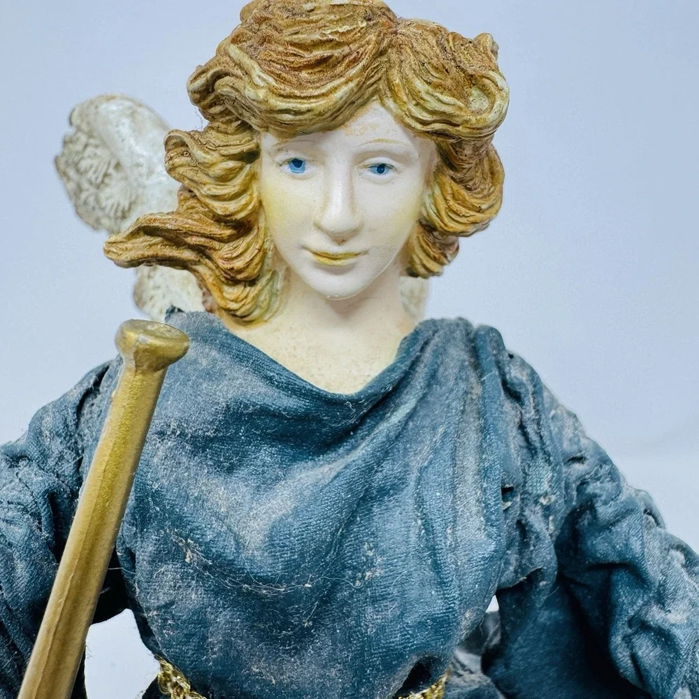 Vintage Clothtique Possible Dreams Angel Figurine 8